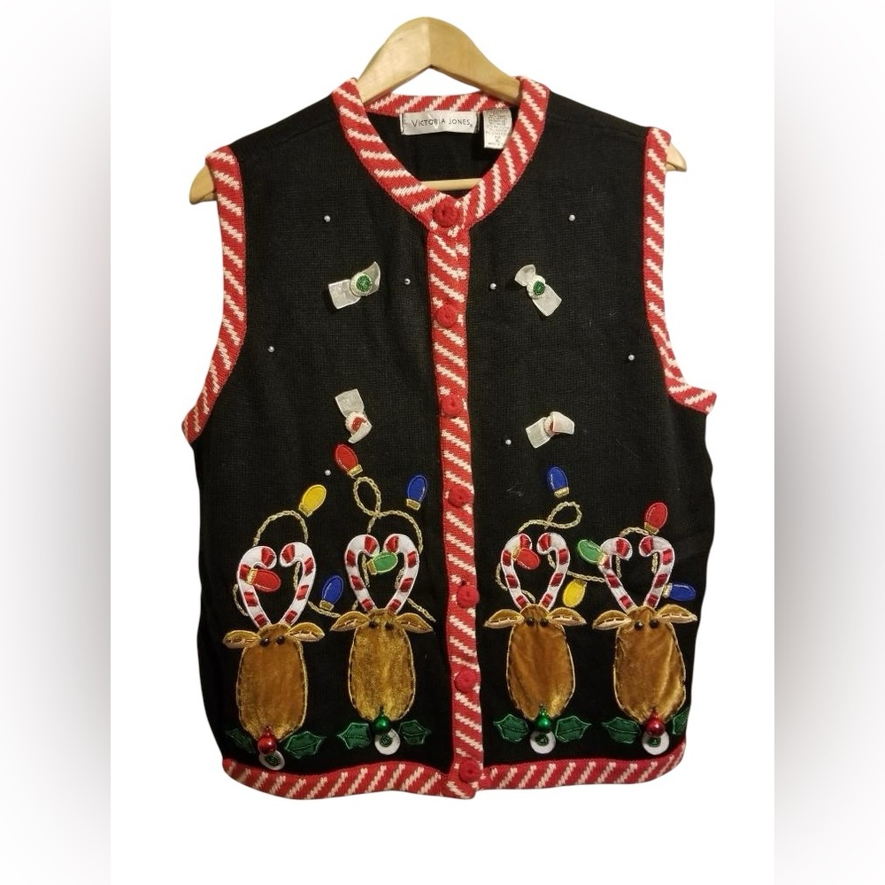 VTG Women XL Reindeer Sweater Vest Victoria Jones Beaded Embroidered Applique